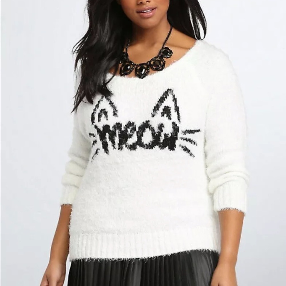 🆕 Torrid White Meow Cat Sweater